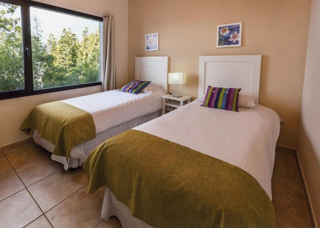 Catalonia Sur Aparts-Spa San Carlos de Bariloche Bagian luar foto